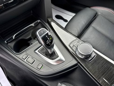 Used 2017 BMW 330i xDrive Sedan image 34