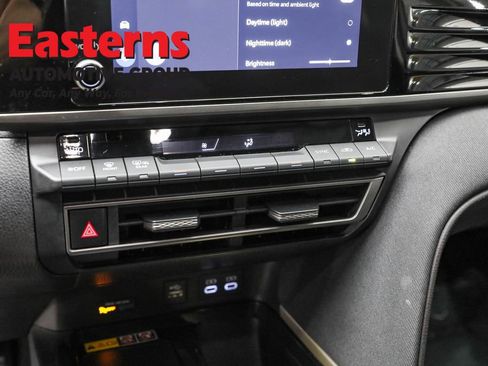 Used 2025 Toyota Camry LE FWD image 19