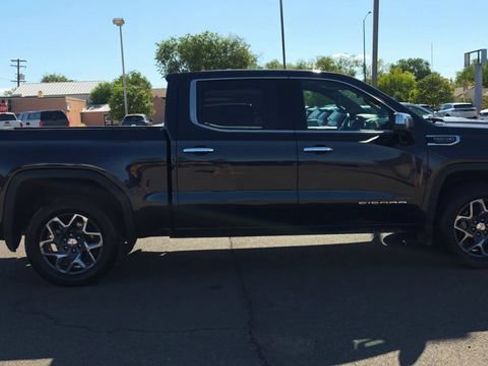 Used 2024 GMC Sierra 1500 SLT AWD/4WD image 11