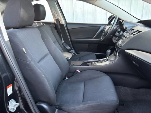 Used 2011 MAZDA MAZDA3 i Touring image 12