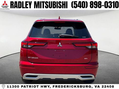 Used 2023 Mitsubishi Outlander SEL AWD/4WD image 18