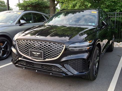 Used 2024 Genesis GV70 3.5T Sport w/ Sport Prestige Package AWD/4WD image 5