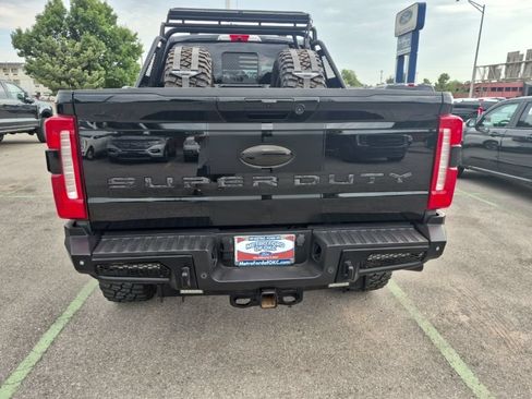 Used 2023 Ford F250 Lariat w/ Lariat Ultimate Package AWD/4WD image 9