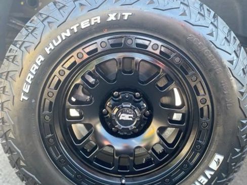 New 2026 GMC Sierra 1500 AT4 w/ Technology Package AWD/4WD image 19