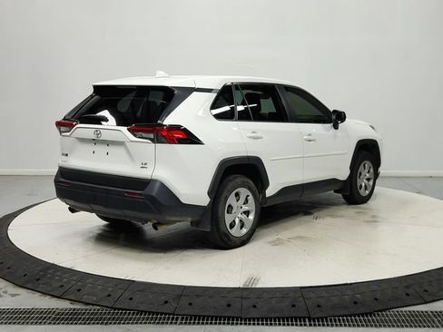 Used 2023 Toyota RAV4 LE AWD/4WD image 8