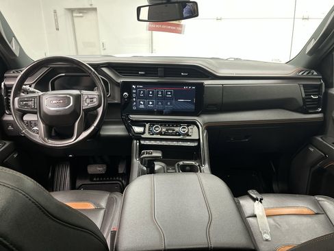 Certified 2023 GMC Sierra 1500 AT4 w/ AT4 Preferred Package image 4