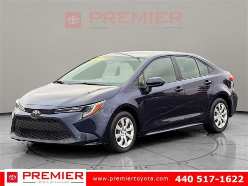 Used 2021 Toyota Corolla LE image 1