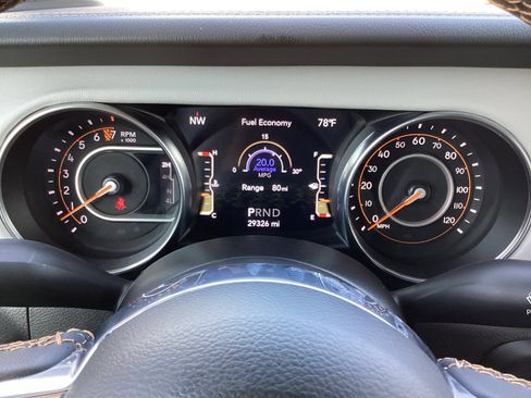 Used 2023 Jeep Gladiator Overland image 24