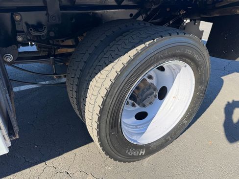 Used 2019 Ford F450 XL w/ Power Equipment Group image 12