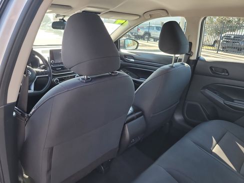 Used 2024 Nissan Altima 2.5 SV image 12