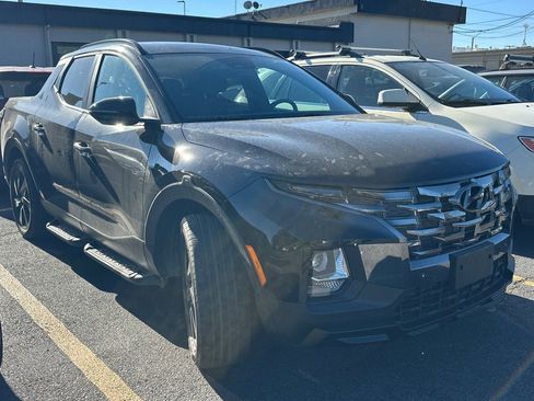 Used 2023 Hyundai Santa Cruz Night AWD/4WD image 2