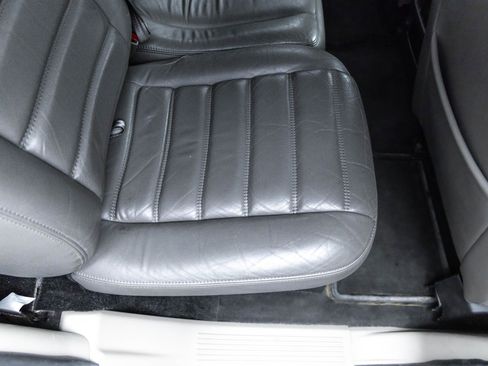 Used 2003 HUMMER H2 Lux Series w/ Preferred Equipment Group image 21