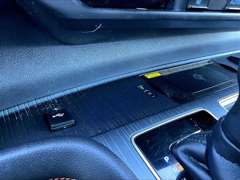 Used 2021 Toyota Sienna XSE image 28