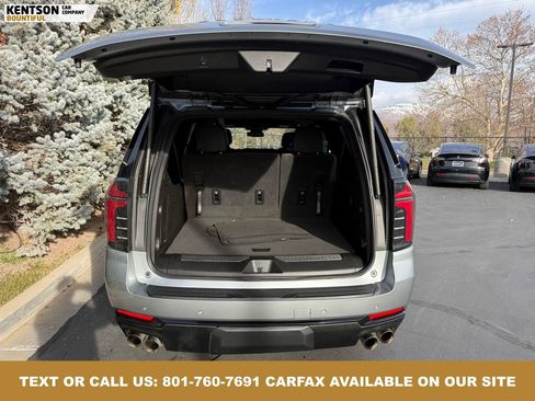 Used 2025 Chevrolet Suburban Z71 image 36