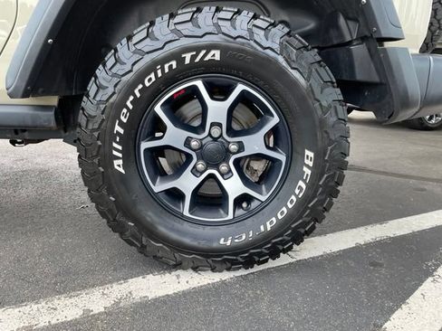 Used 2022 Jeep Wrangler Rubicon w/ LED Lighting Group AWD/4WD image 33