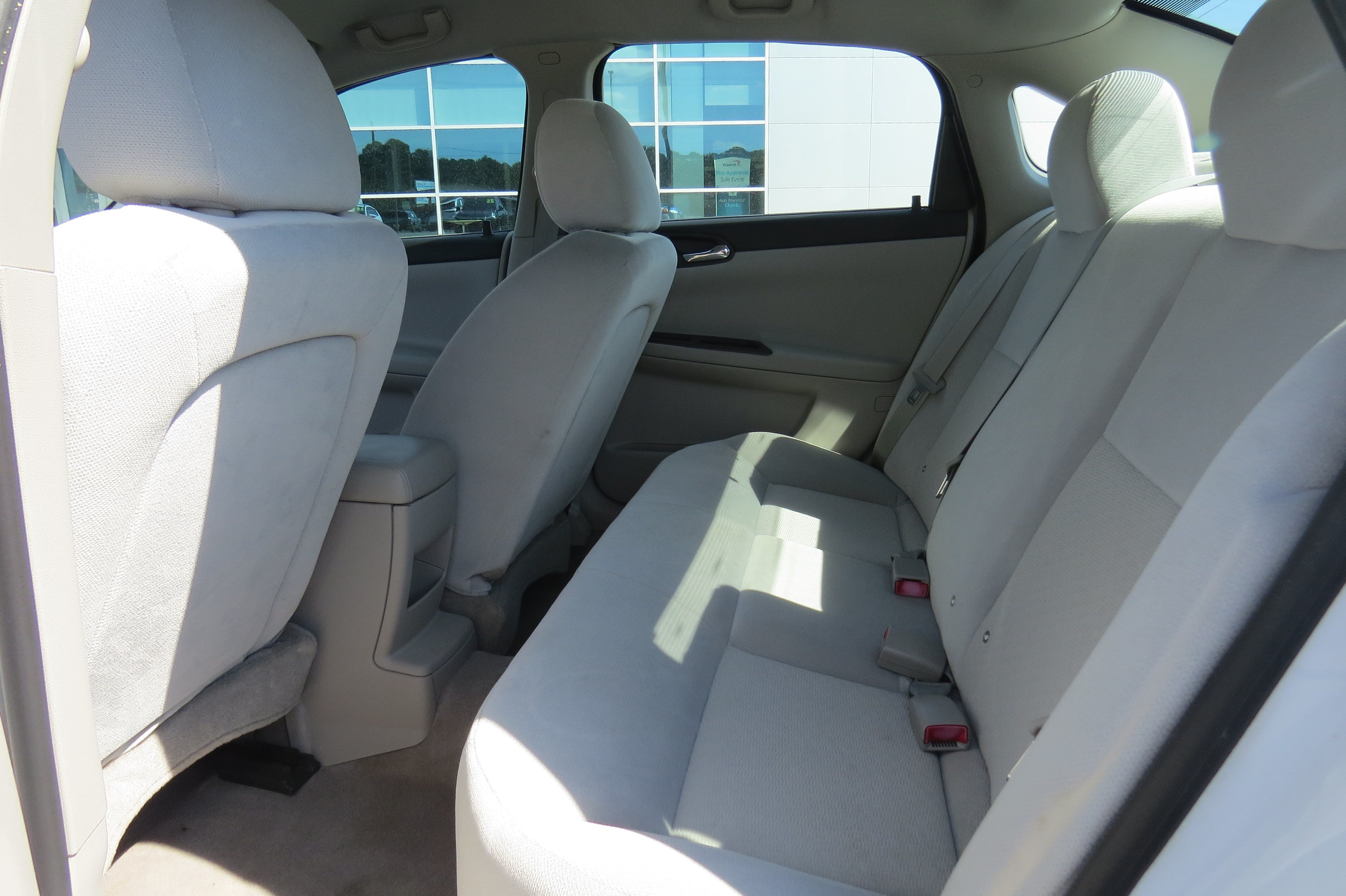 Used 2016 Chevrolet Impala Limited LS FWD image 12