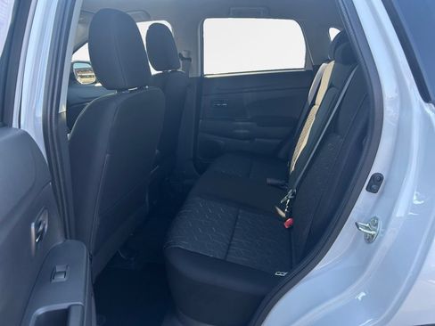 Used 2025 Mitsubishi Outlander Sport LE AWD/4WD image 24