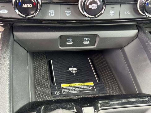 Used 2025 Honda Accord Sport image 19