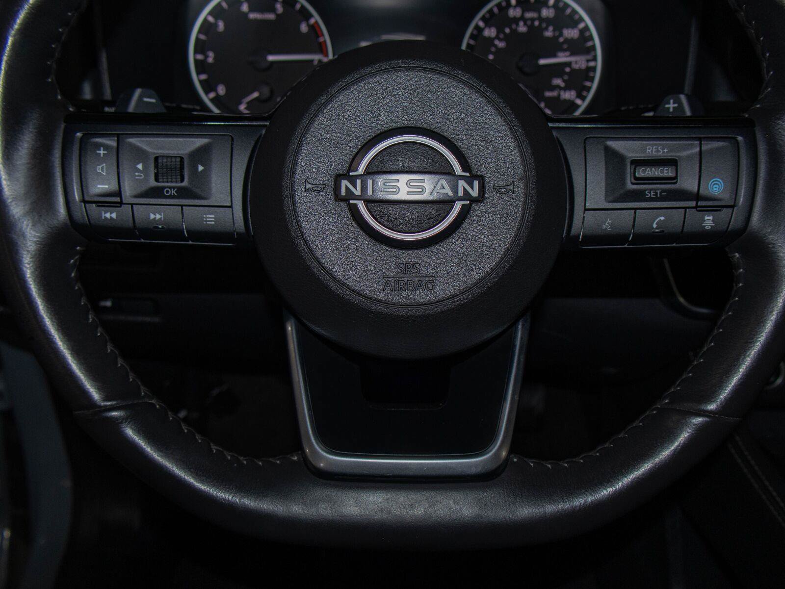 Used 2022 Nissan Rogue SL FWD image 11
