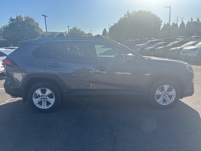 Used 2021 Toyota RAV4 XLE w/ Convenience Package AWD/4WD image 5