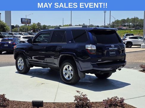 Used 2019 Toyota 4Runner SR5 AWD/4WD image 4