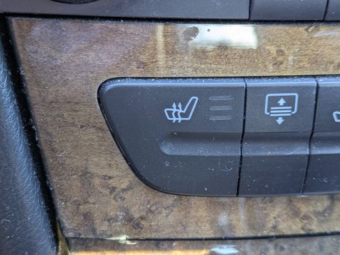 Used 2007 Mercedes-Benz E 350 Sedan image 26