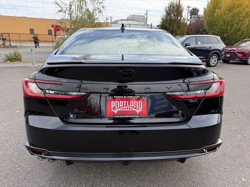 New 2026 Toyota Camry Hybrid image 7