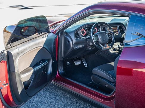 Used 2023 Dodge Challenger SRT Hellcat w/ Driver Convenience Group image 19