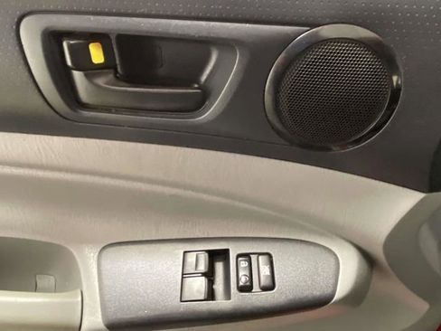 Used 2013 Toyota Tacoma 2WD Access Cab image 12