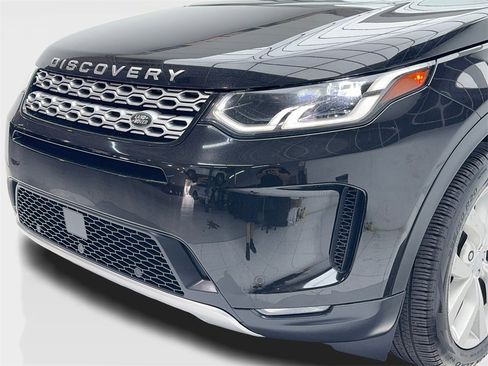 Used 2023 Land Rover Discovery Sport SE image 5