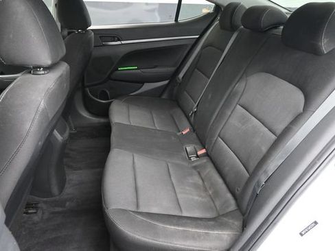 Used 2018 Hyundai Elantra SE FWD image 25