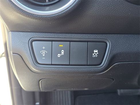 Used 2023 Kia Forte LXS w/ LXS Technology Package image 27