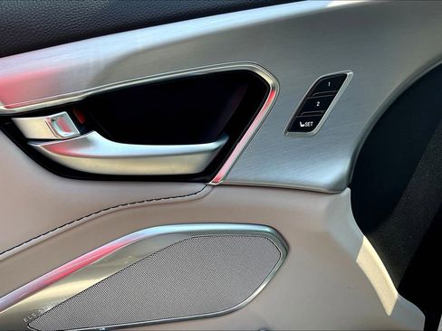 Used 2025 Acura RDX w/ Technology Package image 22