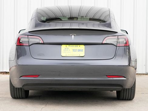 Used 2023 Tesla Model 3 Standard Range image 11