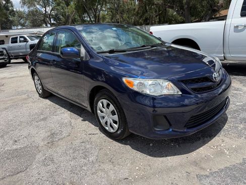 Used 2013 Toyota Corolla L FWD image 1