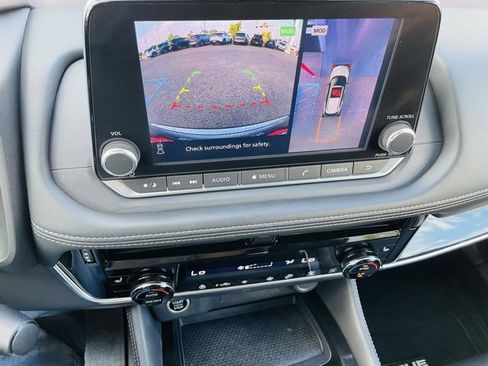 Certified 2023 Nissan Rogue SL image 15