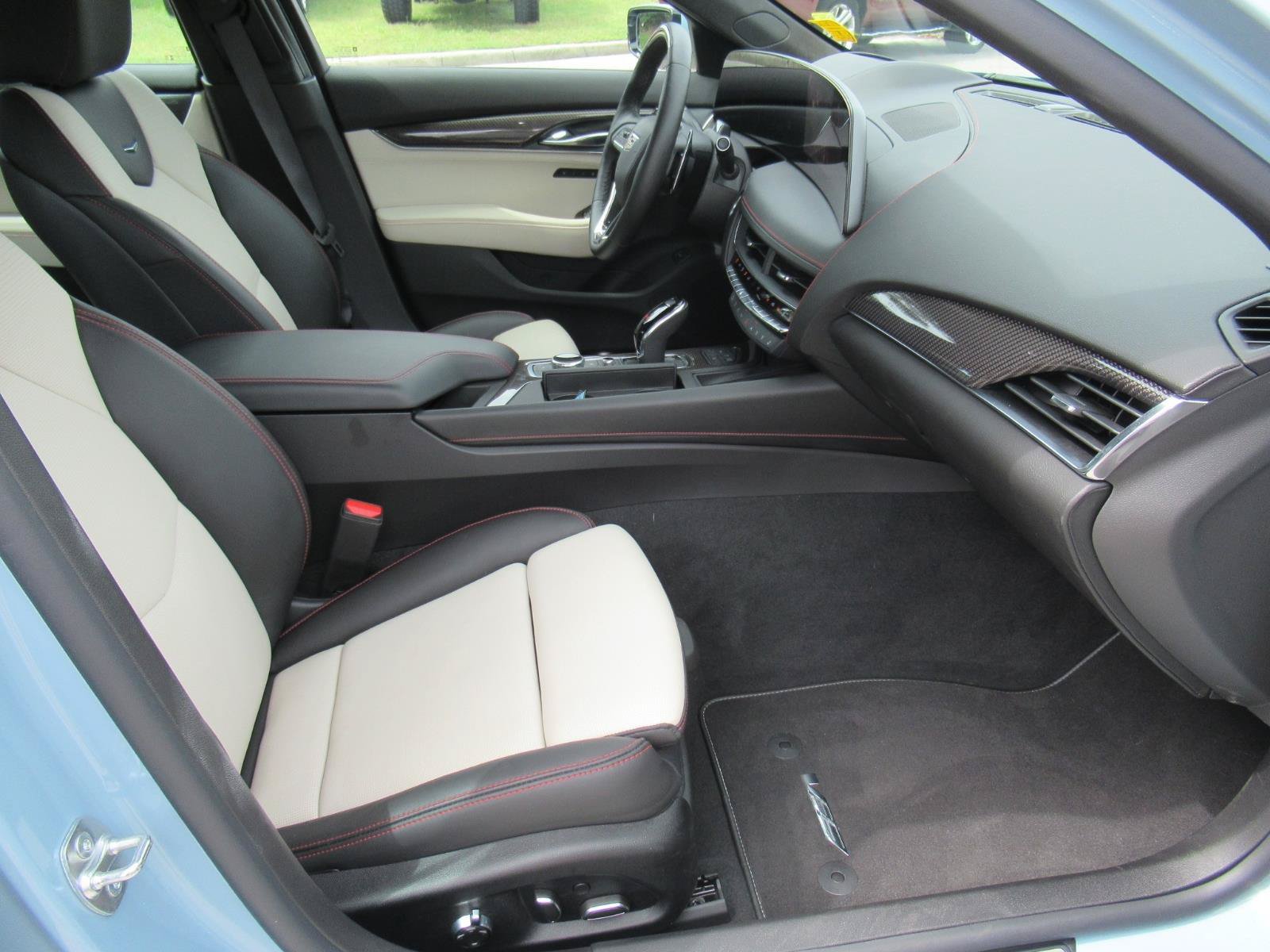 Certified 2025 Cadillac CT5 V w/ Technology Package RWD image 12