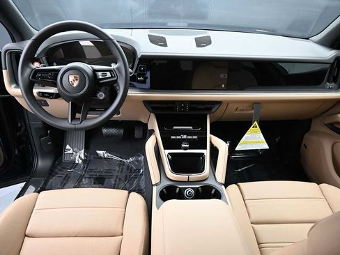 New 2026 Porsche Cayenne AWD/4WD image 6
