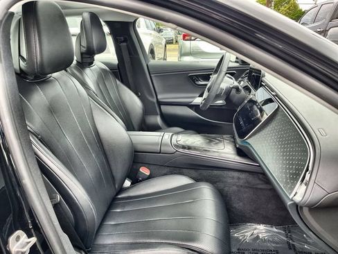 Used 2024 Mercedes-Benz E 350 4MATIC Sedan image 27