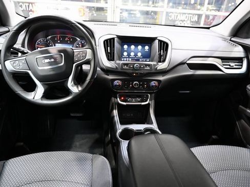 Used 2022 GMC Terrain SLE w/ Driver Convenience Package image 12