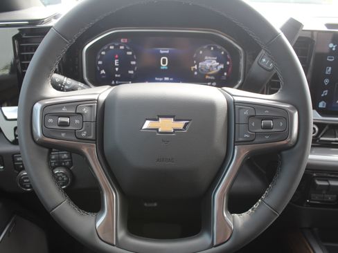 New 2026 Chevrolet Silverado 3500 High Country w/ Technology Package AWD/4WD image 17