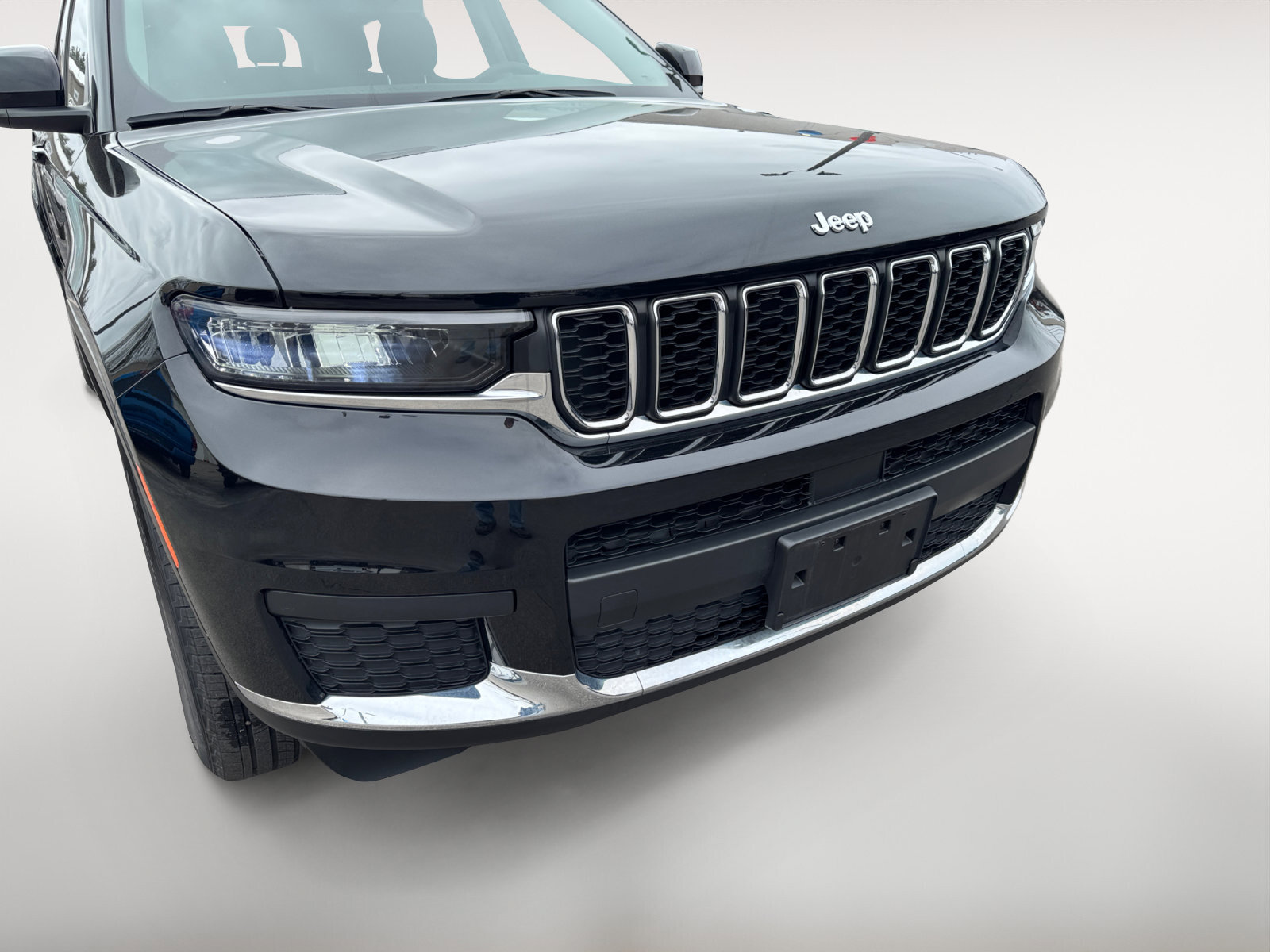 Used 2023 Jeep Grand Cherokee L Laredo w/ Luxury Tech Group I AWD/4WD image 7