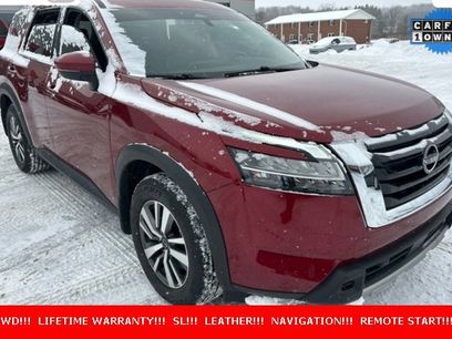 Used 2024 Nissan Pathfinder SL