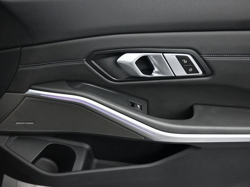 Used 2023 BMW M3 Competition RWD image 40