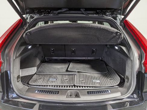 Used 2019 Cadillac XT4 Premium Luxury w/ Cold Weather Package image 45