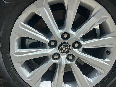 Certified 2024 Toyota Grand Highlander AWD image 29