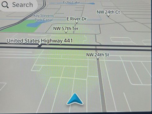 New 2026 Chrysler Pacifica Limited w/ Uconnect Theater Family Group FWD image 24