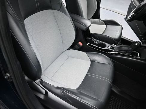 Used 2021 Toyota Corolla XSE image 27