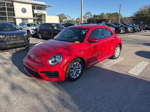 Used 2019 Volkswagen Beetle 2.0T S image 1