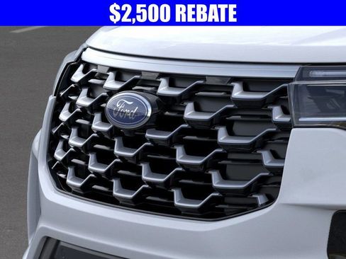 New 2026 Ford Explorer Platinum w/ LUX Leather Package image 17